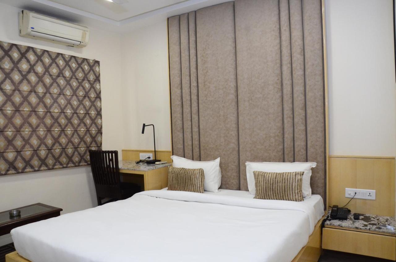 Crytsal Residency Hotell Ranchi Eksteriør bilde